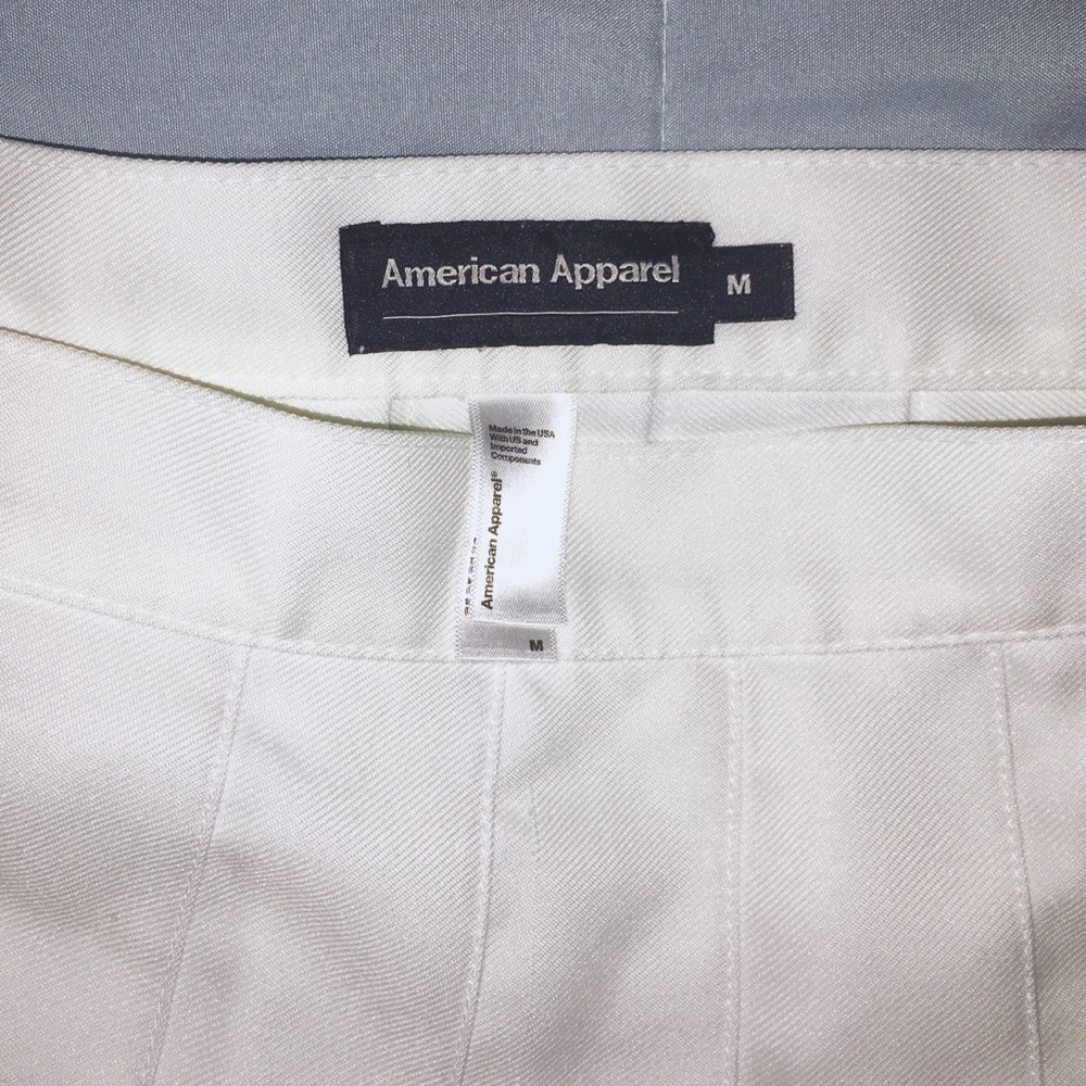 American Apparel classic white skirt ✨🐼👑